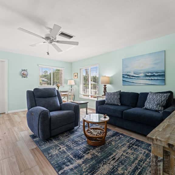 Walk to Beach | 2 Bedroom | Backyard & Coffee Bar - Image 1