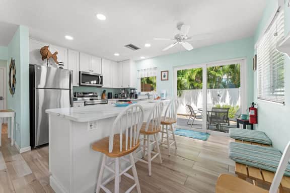 Walk to Beach | 2 Bedroom | Backyard & Coffee Bar - Image 2