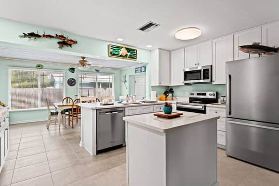 5 Min Walk to Beach | 2BR/2BA | Coastal Retreat - Image 4